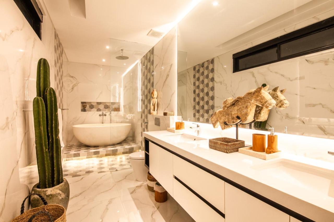 Luxury Villa Devina I Seminyak I Yoga & Gym Exterior foto